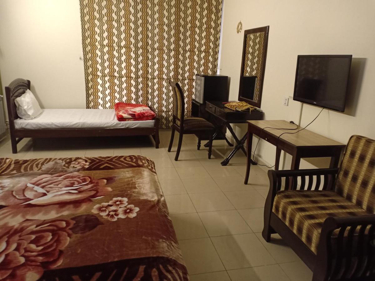 Tourist Hub Islamabad B&B 외부 사진